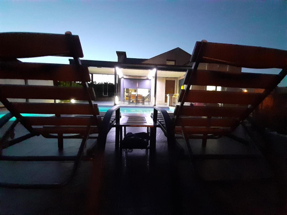 La Casa De Sofia En Tui Villa Bagian luar foto