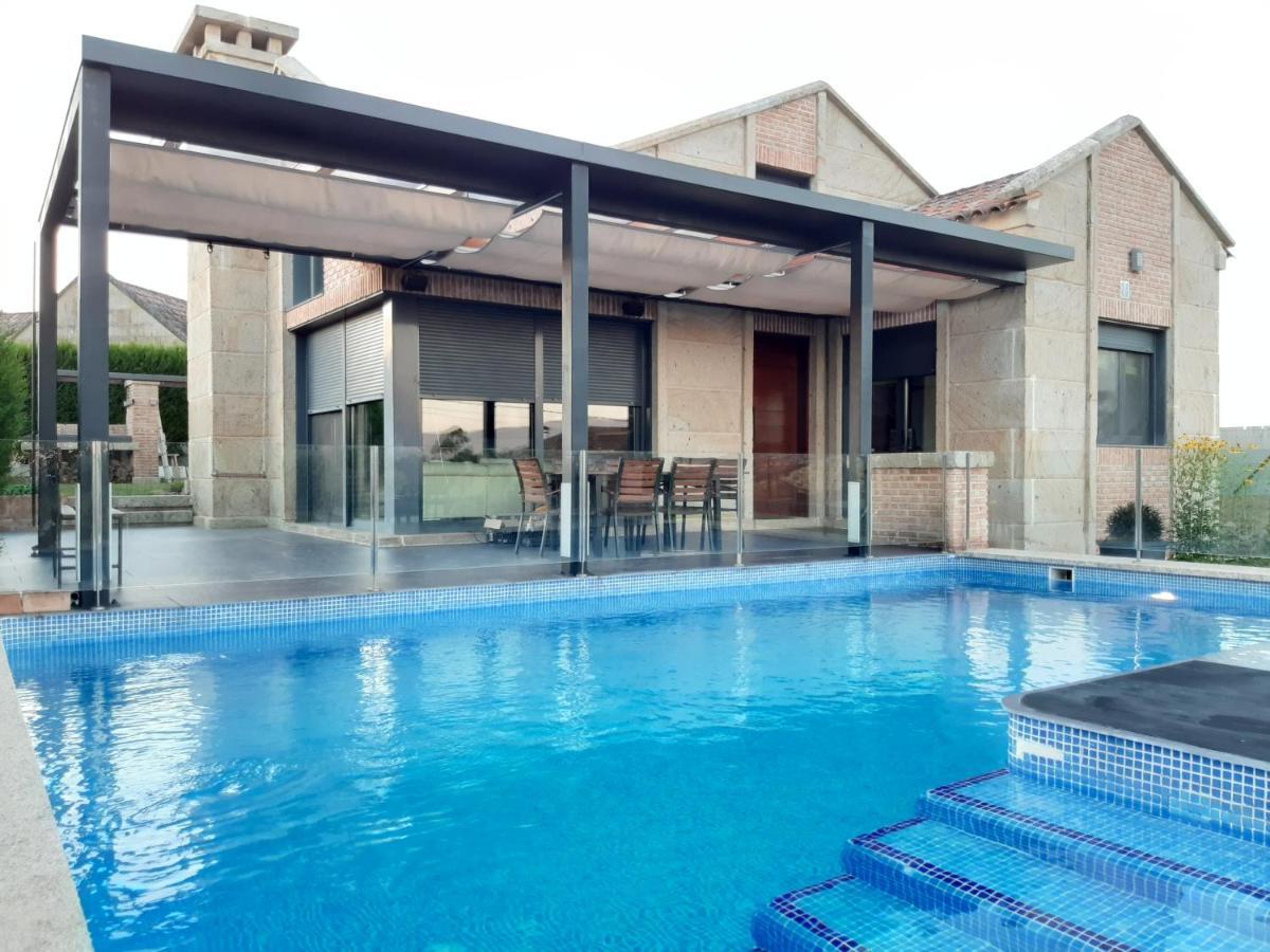 La Casa De Sofia En Tui Villa Bagian luar foto